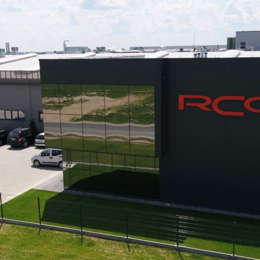 Zdjęcie przedstawia budynek firmy RCO.